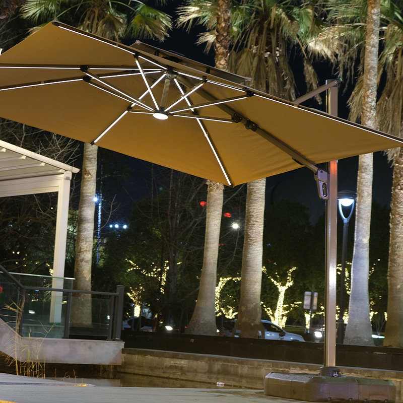 Ombrellone da Esterno per Cort - Outdoor Furniture Shop recensione e prezzo
